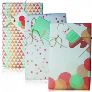 Get It Magazine – Win 1 of 7 Wrapping Paper Kits