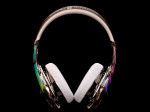 Cosmopolitan – Win 1 of 5 Monster Diamond Tears Headphones