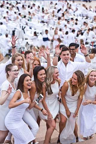Pacific Fair Shopping Centre – Win 2 Tickets For You And A Friend To Gold Coast’s First Diner En Blanc – Gold Coast Event  One Nights Accommodation At Qt Gold Coast