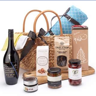 Cadeau Bliss – Win a Beautiful Picnic Gift Basket  (prize valued at $280)