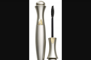 Girl – Win One of 10 X Mini Secret Weapon Mascaras Valued at $15.00 Each (prize valued at $15)