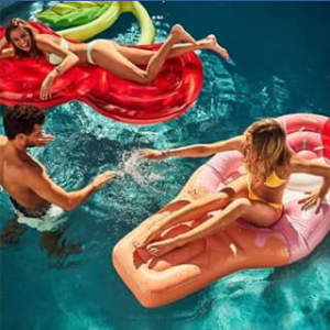 Westfield Carindale – Win a Sunnylife Luxe Lie on Pool Float