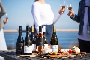 Vinomofo – Win 1 of 20 trips for 2 to Auckland on Air New Zealand