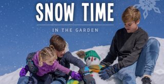 Hunter Valley Gardens – Win 1 of 3 Family passes for 4 to Snow Time in the Garden
